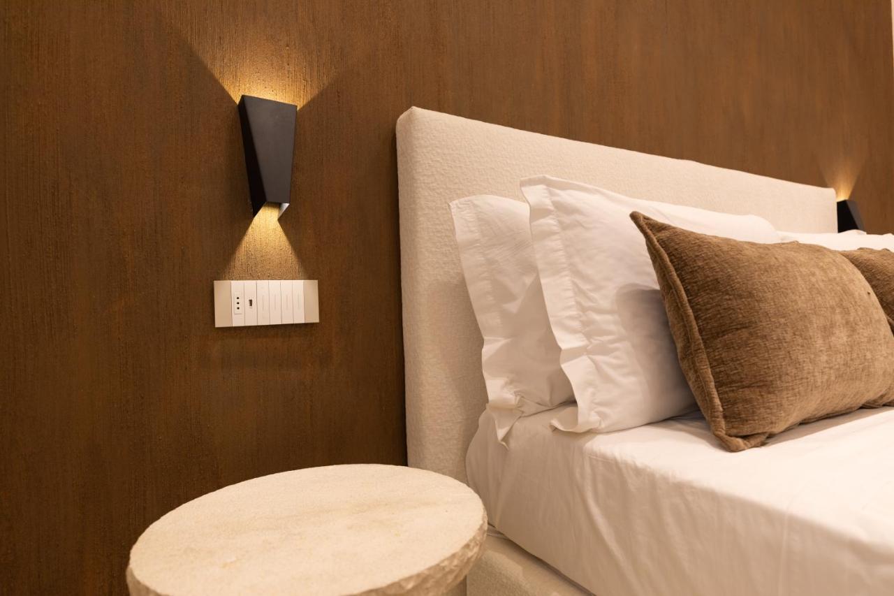 Double A Luxury Room Olbia Bagian luar foto