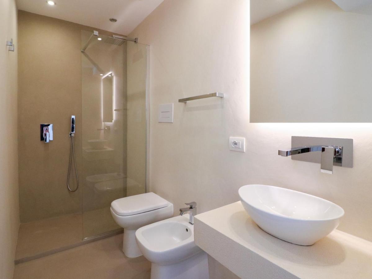 Double A Luxury Room Olbia Bagian luar foto