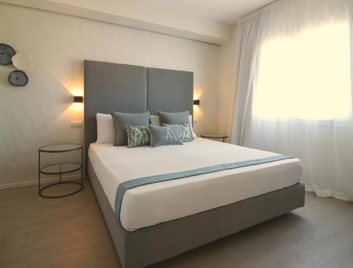 Double A Luxury Room Olbia Bagian luar foto